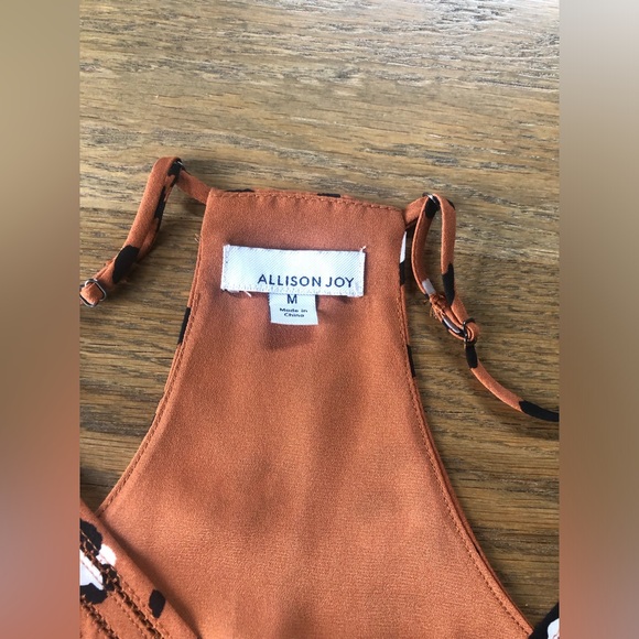 Racer back Cheetah print tank!  LIKE NEW! - Picture 5 of 5